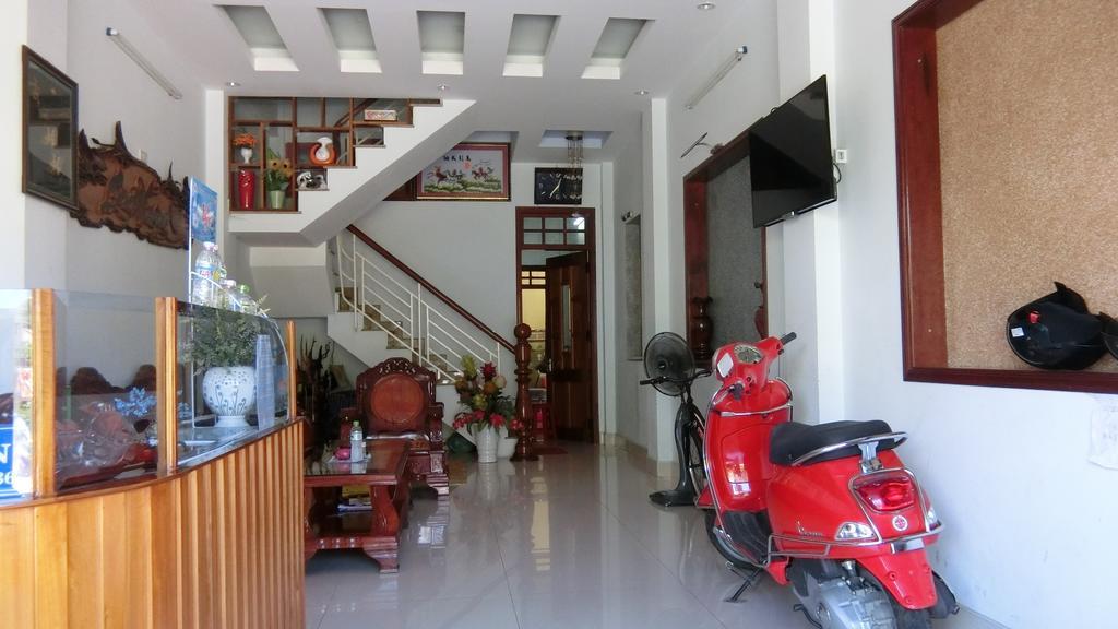 Anh Tuan Hotel Хуе Екстериор снимка